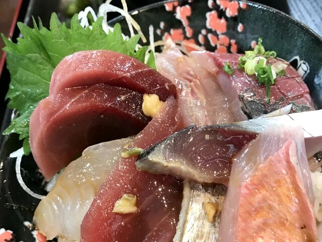 三崎浜丼_いちごいちえ