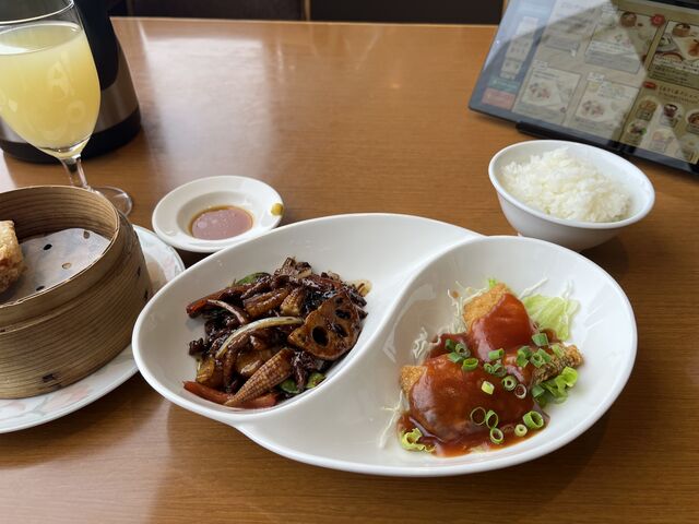メインディッシュお肉とお魚の2種。その日によって料理が変わるそうです。_ホテルフジタ福井