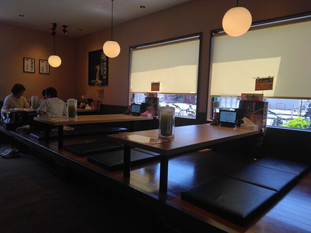 ゆったりとした座敷席もあります。_丸源ラーメン 江戸川鹿骨店
