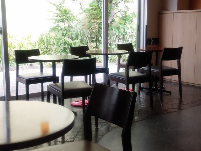 店内_タリーズコーヒー小田原ダイナシティ店