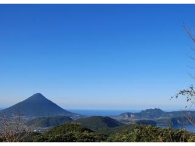 鷲尾岳(鷲尾の森自然公園)の写真1