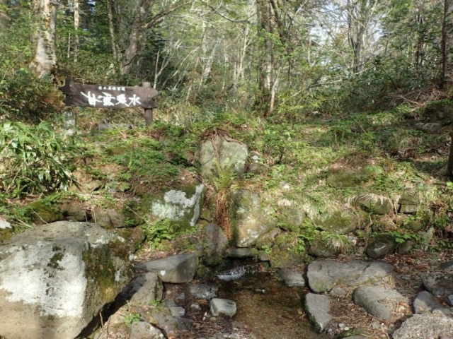 甘露泉水