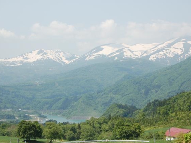 月山山麓湧水群