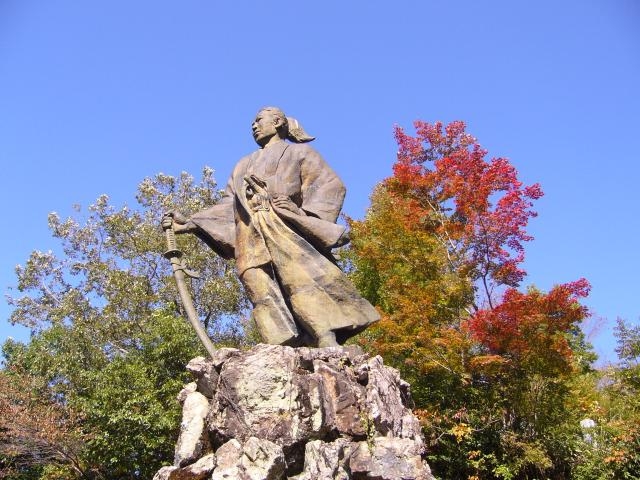 吉村虎太郎像の写真1
