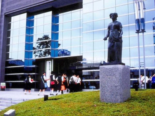 市立美術館外観_足利市立美術館