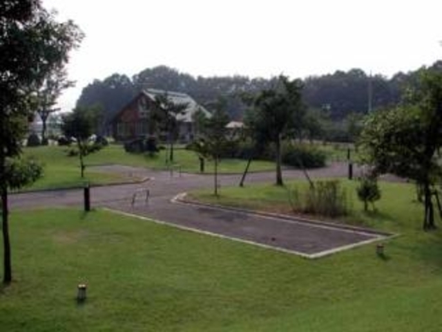 蔓巻公園オートキャンプ場の写真1