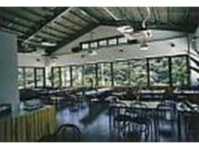 阿波連ビーチにほど近いレストラン_海鮮居食屋シーフレンド