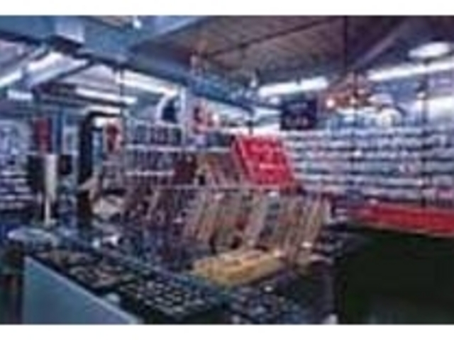 定番のインディアンジュエリーもある_SILVERSHOP ティーラ