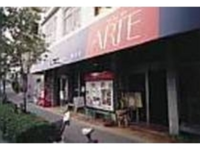 夜には生ビールや泡盛も飲めるバーに_ARTE 鳥堀店