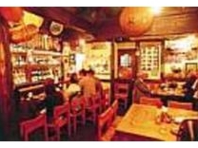 国際通りでもっとも地元っぽい郷土料理店_郷土料理と泡盛の店 うみないび