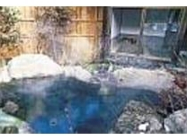 熱めとぬるめの湯があり、湯上がりしっとり_万作の湯