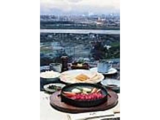 お箸で気軽に食べられるのが嬉しい_ステーキレストランわか竹