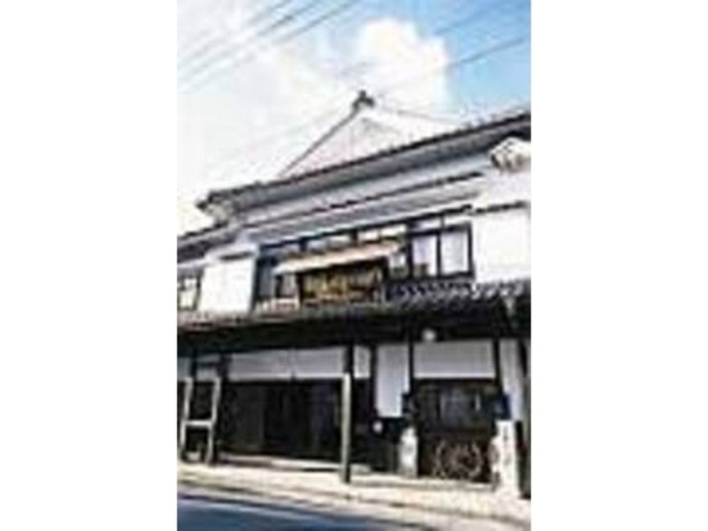 中に入るとぷ〜んと醤油や味噌の香りが漂う_原次郎左衛門味噌醤油蔵