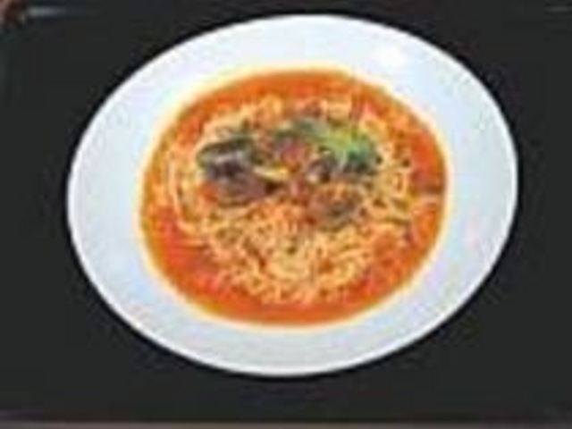 そうめんを使ったパスタ『そうめんロッソ』_神埼麺工房 百年庵