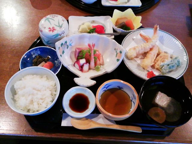 佐里温泉 レストラン花のれん