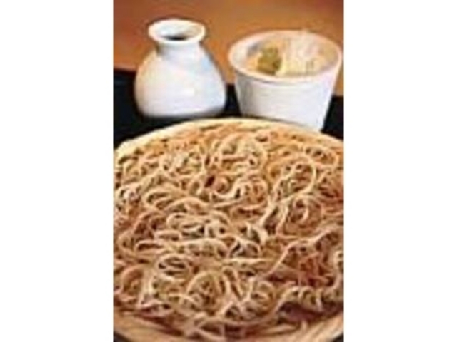 店内で作られる手打ちそばは絶品!_そば なか原