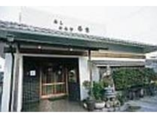 灯籠などが飾られた和風情緒満点のお店_春吉