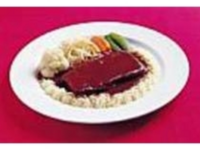 40年以上も煮込んだソースのタンシチュー_Wine & Dining グリルミヤコ