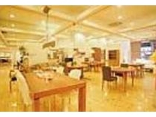 シンプルでモダンな輸入家具が豊富にそろう_アクタス・六甲店