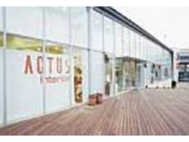 独自の生活スタイルを提案する家具&雑貨店_アクタス・六甲店