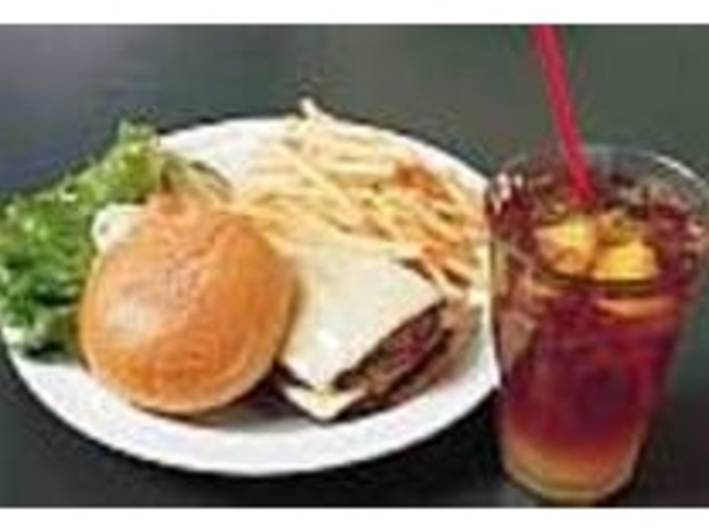 ドリンク付きのダブルダブルバーガーコンボ_One's Diner