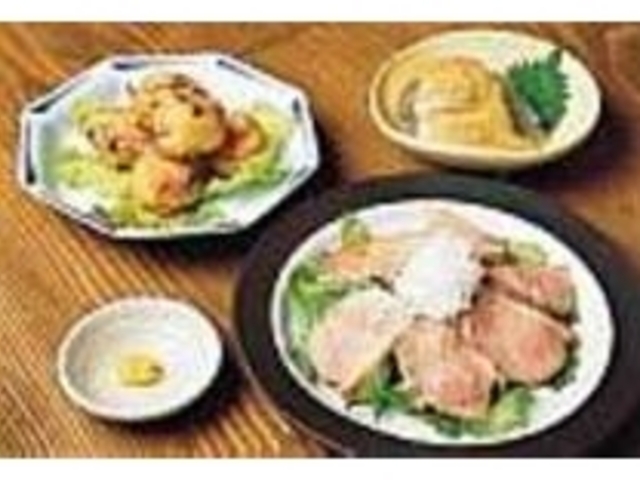 『鴨のロース焼き』(手前)が人気_東京おばんざい家 典座