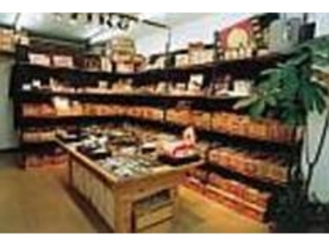 店内にはレトロで珍しいマッチがいっぱいだ_マッチコレクションズ