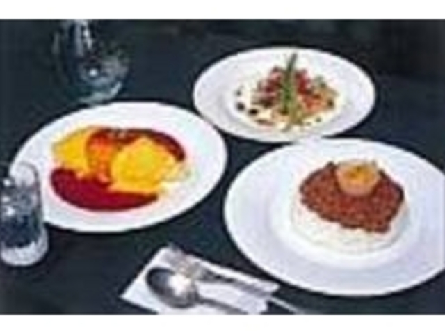 半熟卵がアクセントになる『ドライカレー』_cafe NOVIRO