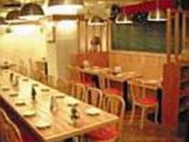 66席ある店内はパーティー等にも最適_イタリアンバールコッタコッタ