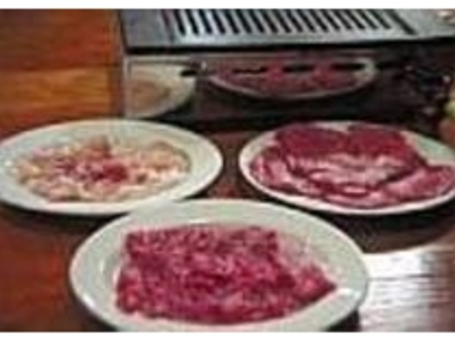 赤身からホルモン系まで揃って鮮度が抜群だ_焼肉かな