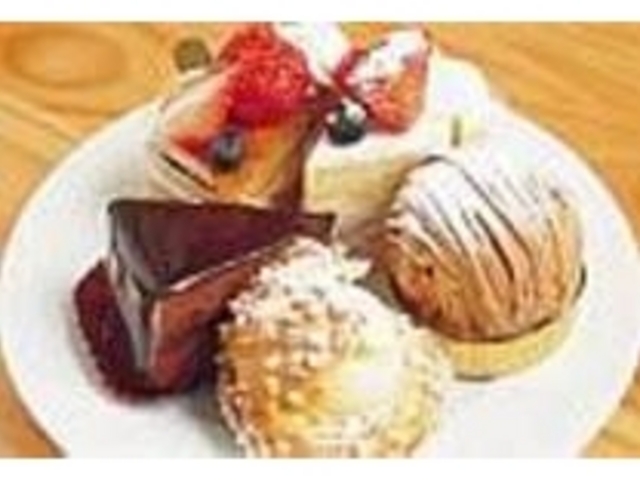 一日に並ぶケーキは約20種類。どれも美味_ルーテシア