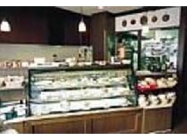 店内で味わえるスペースがあるのも嬉しい_ヒロ クランツ