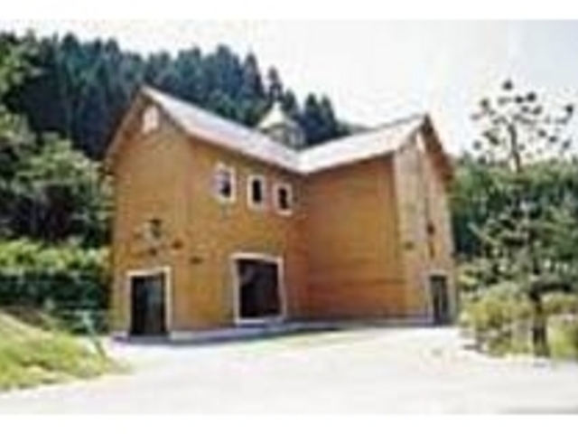 敷地内のコテージは6名まで利用できる_トム・ソーヤー冒険村