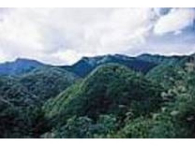 山々が幾重にも重なり合う二度上峠_二度上峠