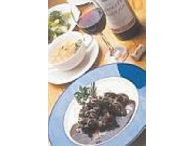 自家製ワインを使用した欧風料理に舌鼓_レストランCAVE D’OCCI
