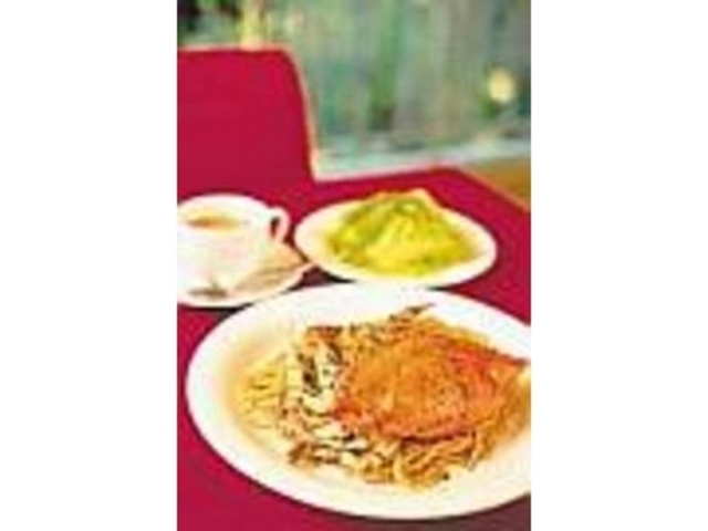 『トマトソースと渡りガニのスパゲッティ』_ピッツァパスタカフェ オット