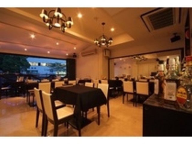 DINING & CRUISE MOONPHASE (横浜 誕生日 記念日 結婚式2次会)