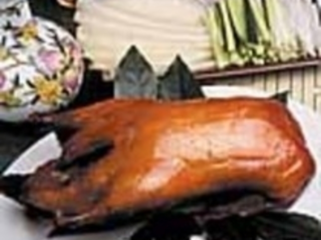 リーズナブルな価格で頂ける『北京ダック』_胡同四合坊 六本木店