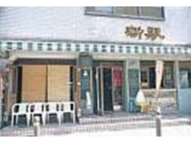 週末には行列ができるほどの人気だ_新界