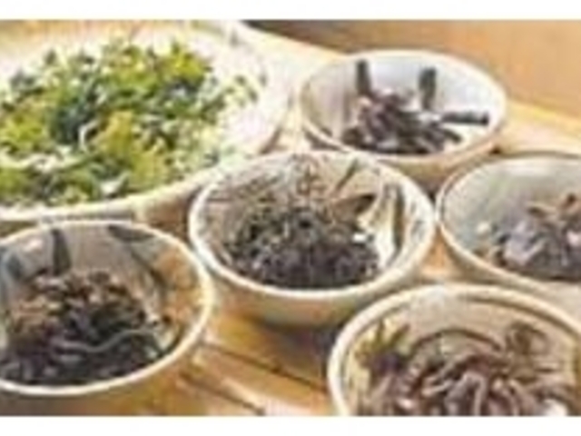 老舗が守り続ける、こだわりの味だ_山菜佃煮 増田屋