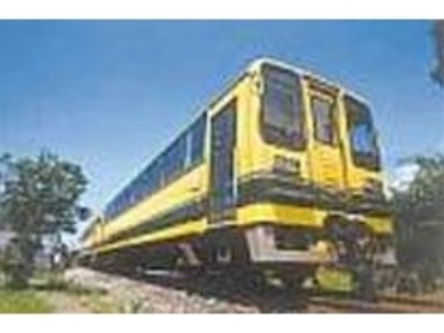 菜の花色の列車で貸切の旅に出かけよう_いすみ鉄道 ゆったりんこ号