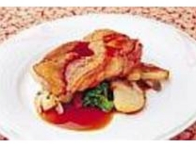 『若鶏のソテー』は開店以来のロングヒット_カフェ ド クィーンズベリー