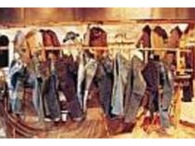 1商品につき、1展示というスタイル_KAPITAL 児島店
