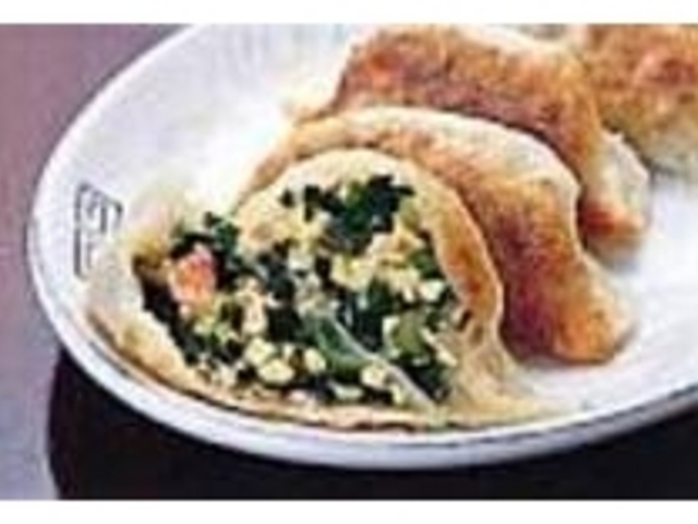 人気の『ニラ、エビ、タマゴ餃子』368円_中国北方飲茶遼順茶楼