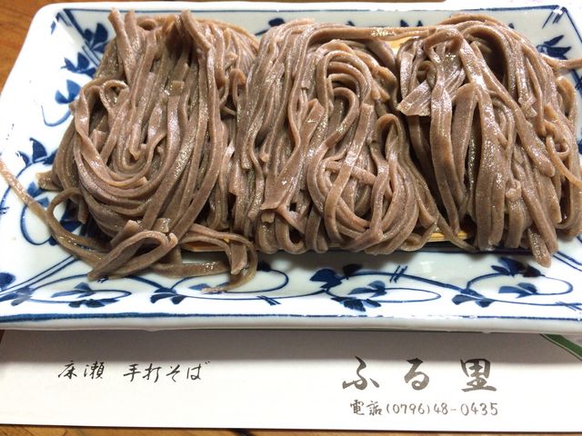 畳の上に座ると、落ち着いてくつろげる_ふる里
