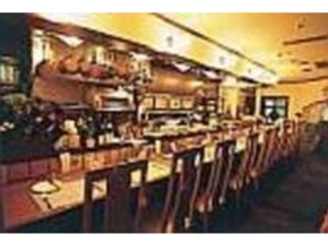 女性1人でも、気軽に入れるお店だ_シャトー