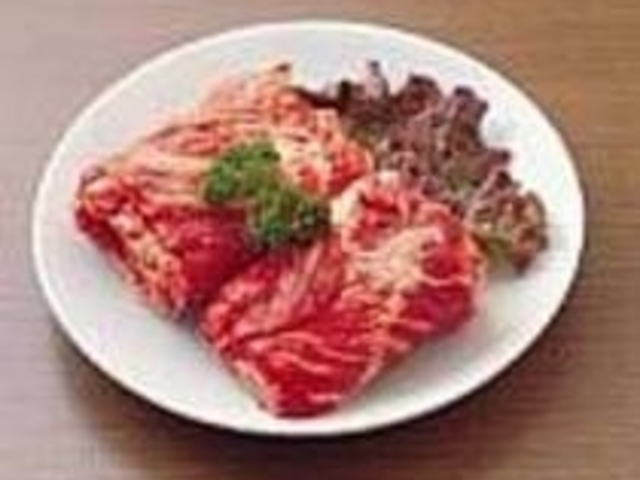 備長炭で焼くから、さらに旨みが増す_韓国式炭火焼肉 オンドル