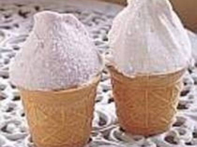 すっきりとしたブルーベリーとストロベリー_アイスブティック モンジュー猪苗代店