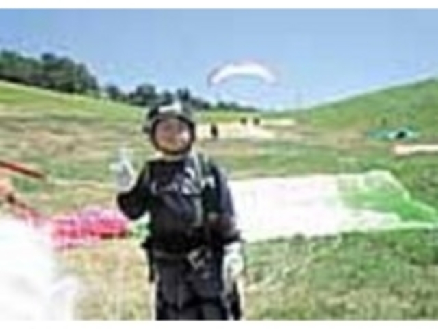 子供も飛べる!家族でパラグライダー体験_伊吹山パラグライダースクール BLUE SKY