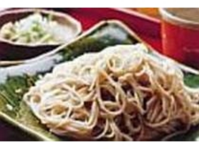 挽きたて、打ちたて、茹でたてのざるそば_蕎麦・宿 菊井